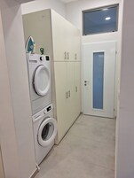 Basic-herbergi með tvíbreiðu rúmi | Að innan