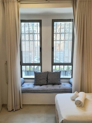 Basic Double Room - tveria 32 (Jerusalem)