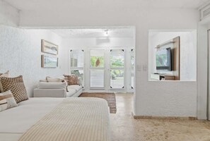 2 slaapkamers, een strijkplank/strijkijzer, wifi, beddengoed