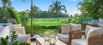 Cassa Di Lucca, Theeth of the Dog's hidden gem