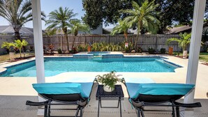 Unclassified image, 4 of 18, button - Largo Pool Home with Spa, Grill & Private Yard (Largo)