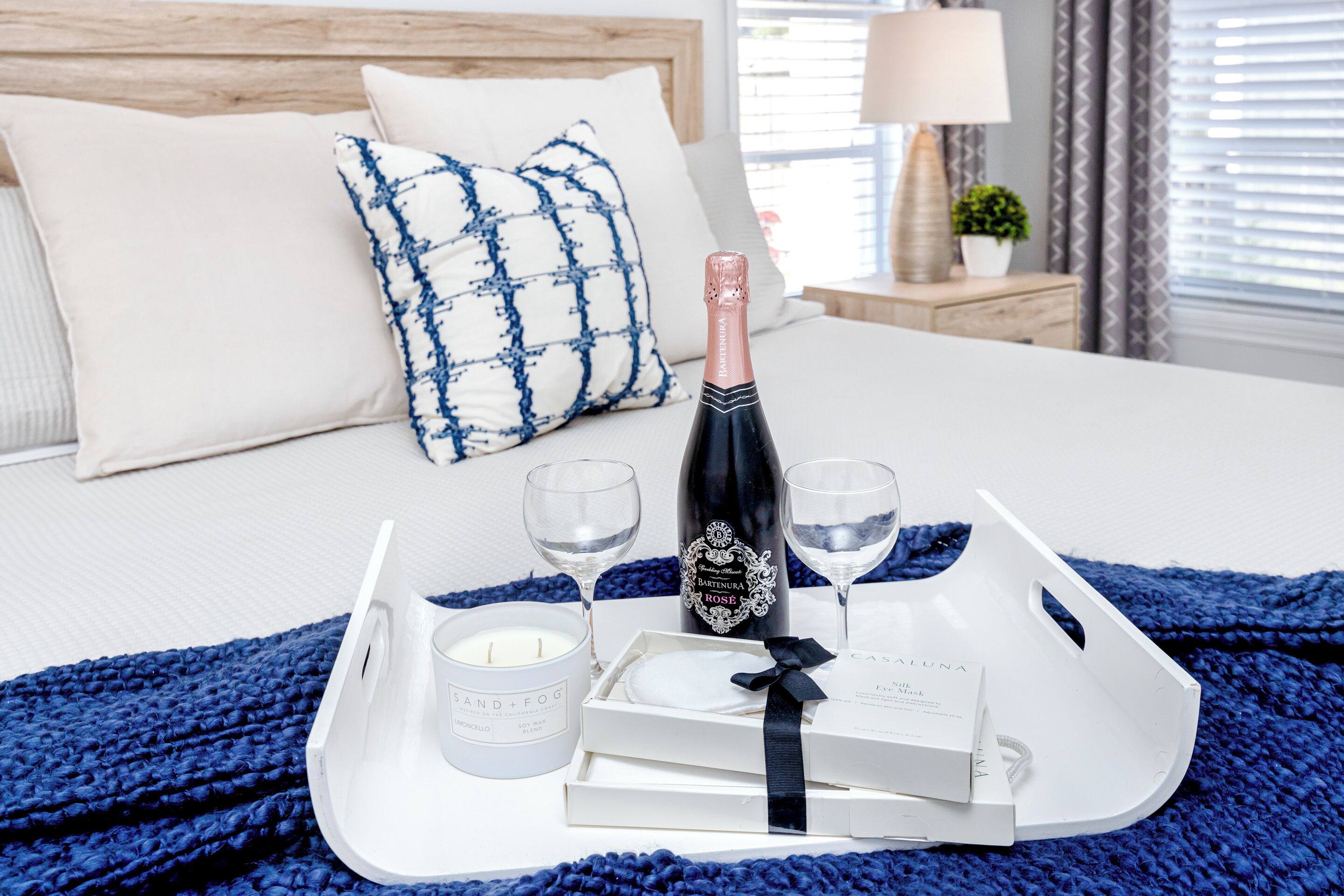 3 室のベッドルーム、アイロン / ア イロン台、WiFi、ベッドシーツ