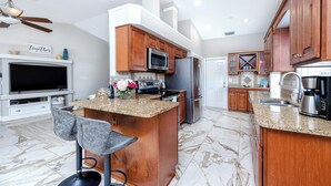 Unclassified image, 5 of 18, button - Largo Pool Home with Spa, Grill & Private Yard (Largo)