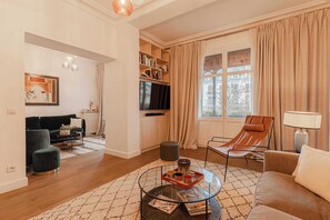 TV - "Le Mogador", Beach & Casino 2min away (Deauville)
