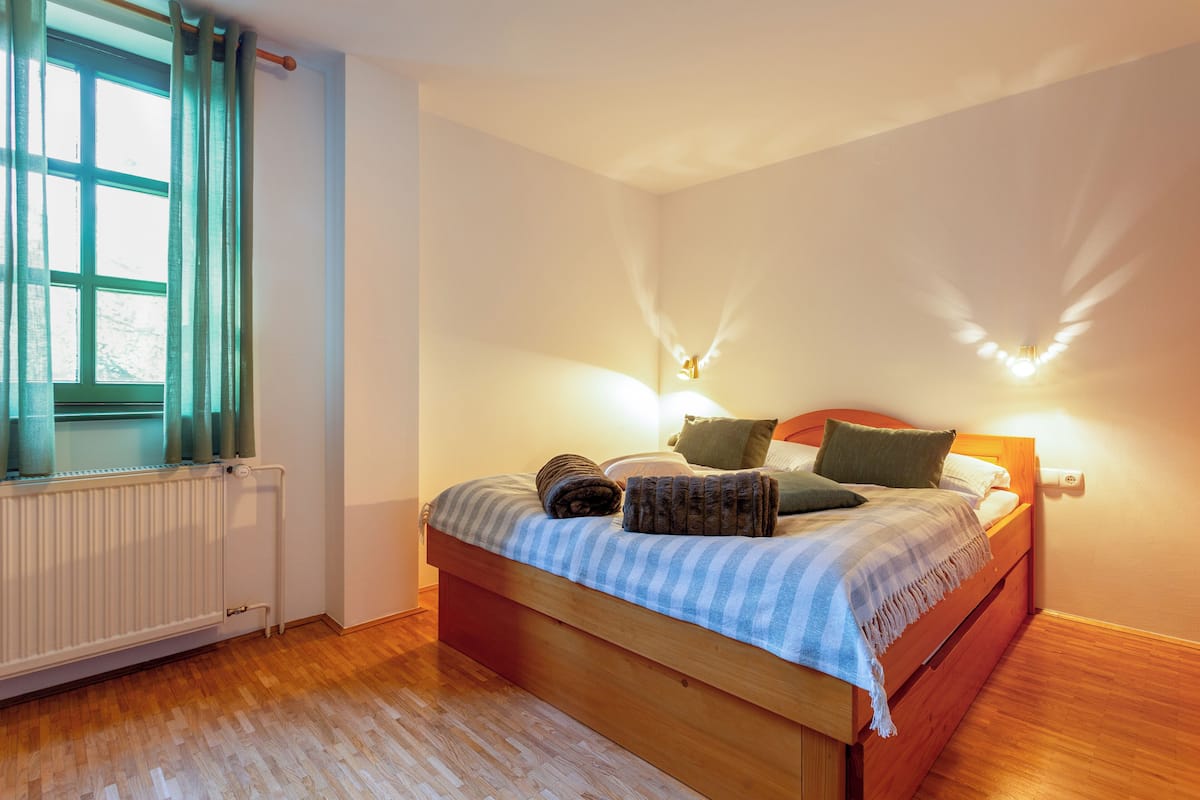 Double Room, Mountain View | In-room safe, desk, soundproofing, free WiFi