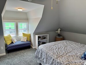 Room - Chocolate Avenue Charm (Hershey)