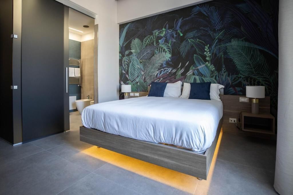 Superior Double Room, City View