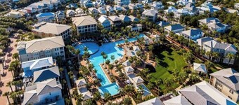 4BR Luxury Seacrest Home, King bed, 2 Primary Suites, Lagoon pool & Beach Access