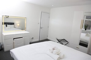 Ferienhaus, 6 Schlafzimmer, Terrasse | 6 Schlafzimmer