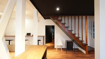 ロビー応接スペース