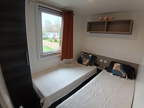 3 bedrooms - Mobil-home 6 pers - Sea & nature -camping 3* familial et calme - Plot XXL (Arces)
