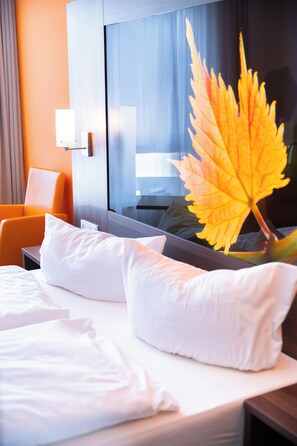 Comfort Double Room, Courtyard View | Desk, laptop workspace, free WiFi - ALEMBRA - Wein Style Hotel (Trier)