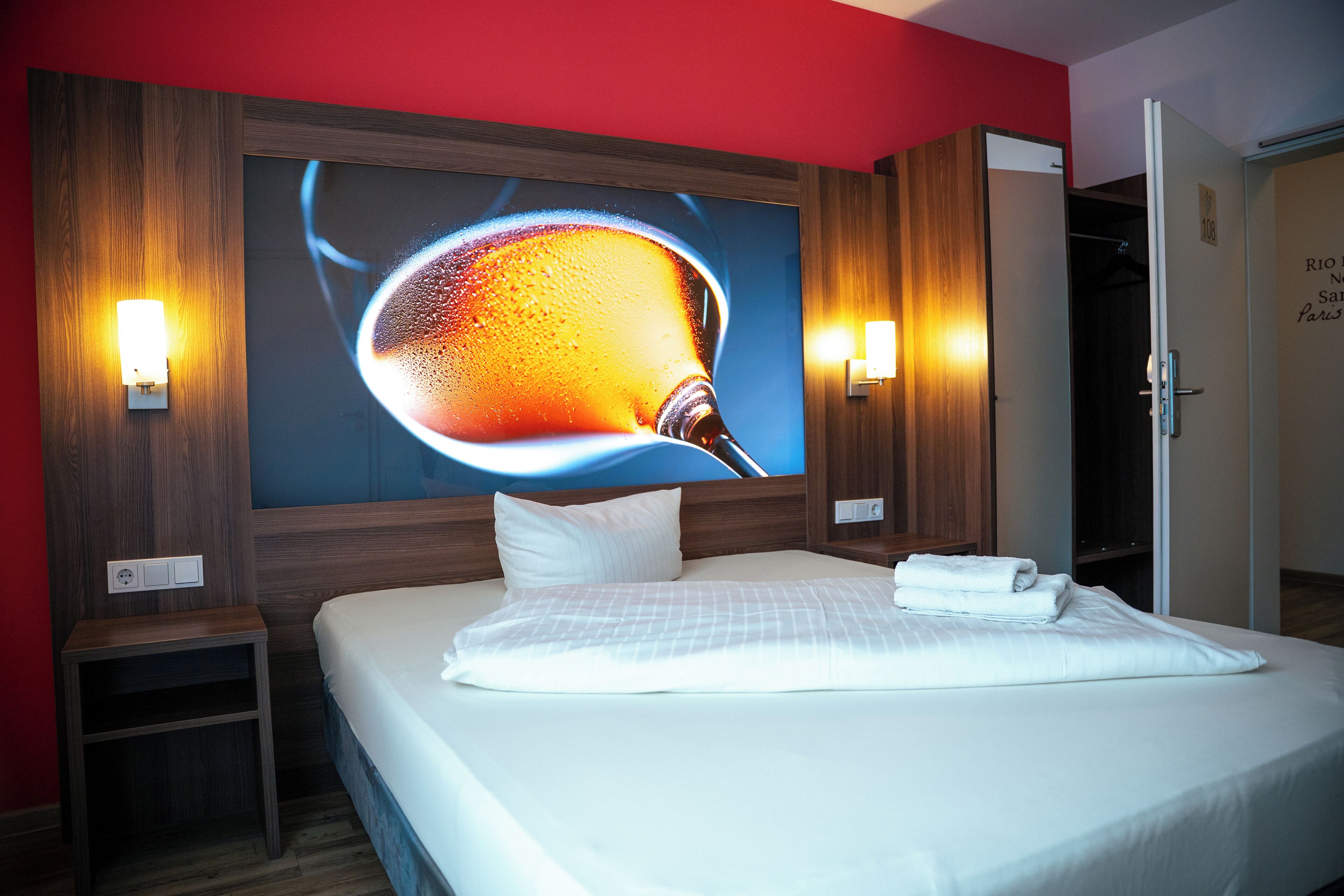 Standard Single Room | Free WiFi