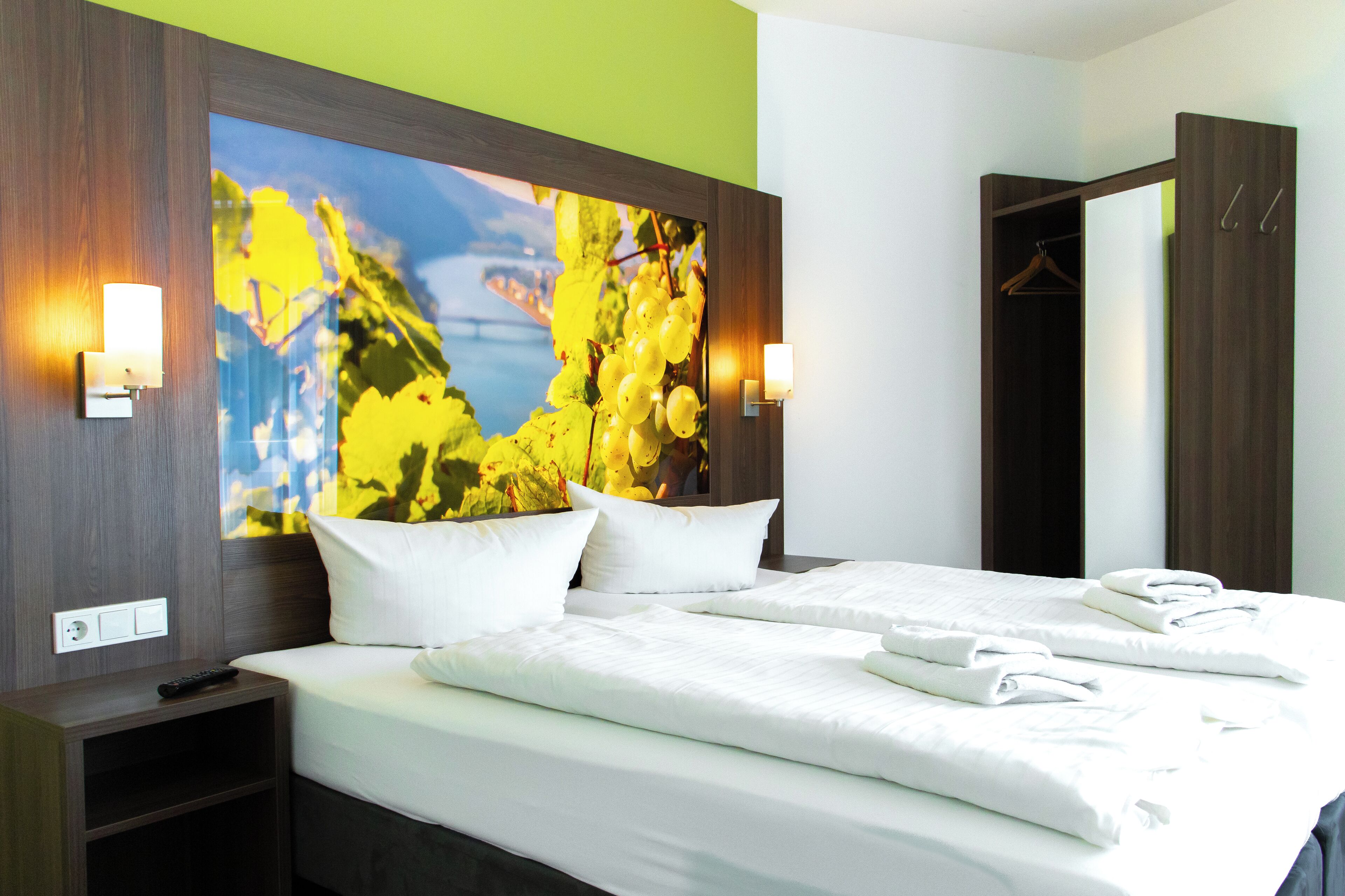 Standard Suite | Free WiFi