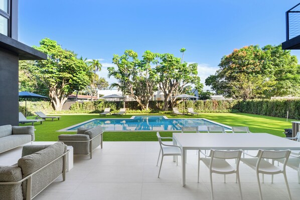 Outdoor pool, a heated pool
