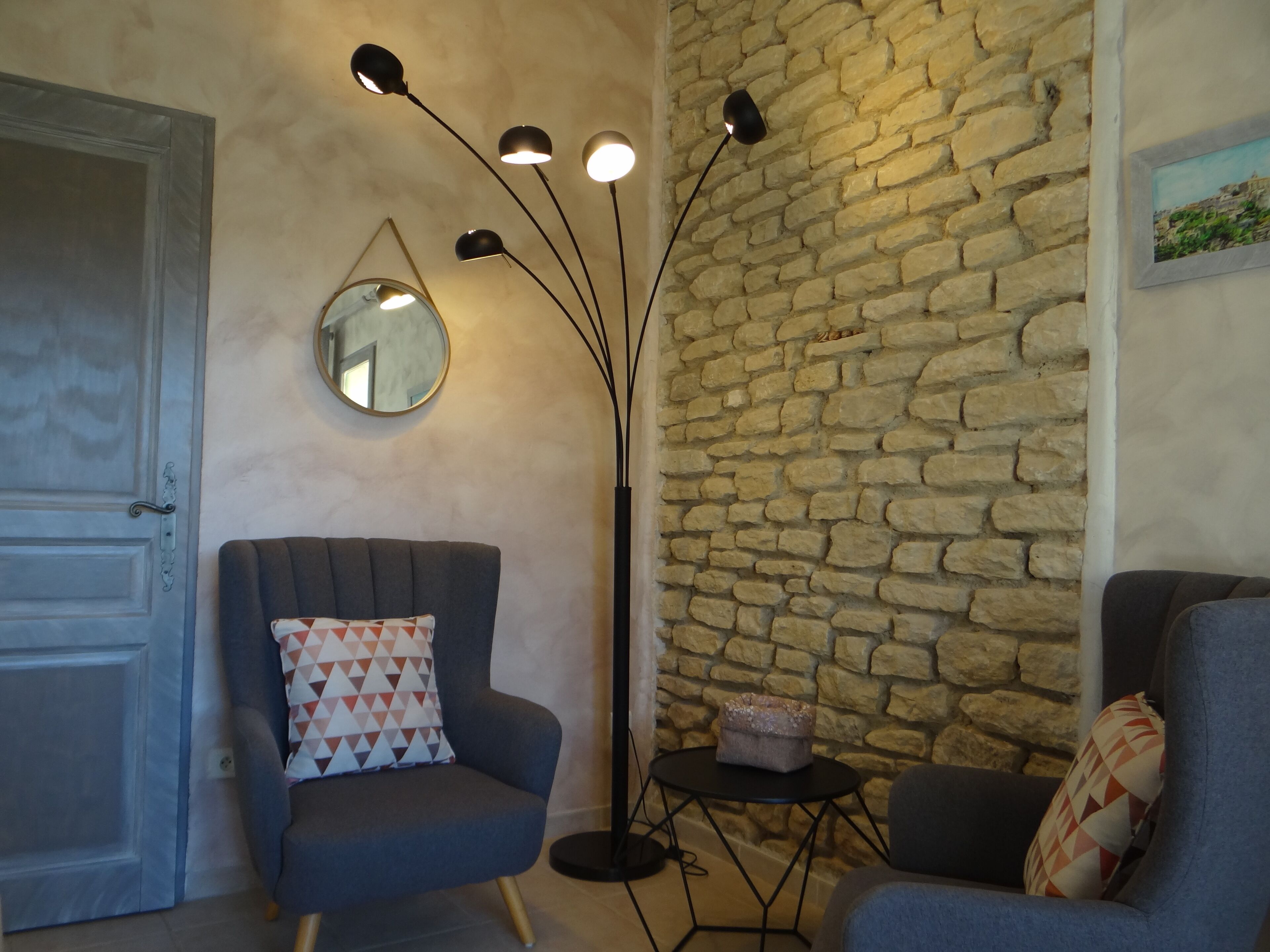 Chambre Confort Double ou avec lits jumeaux, vue ville | Intérieur