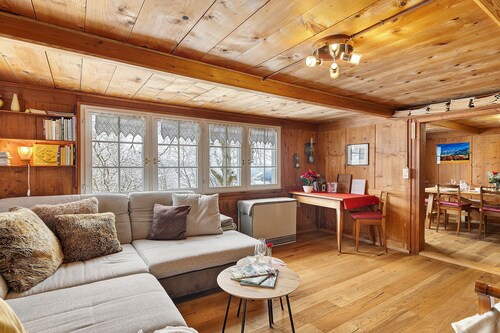 Apartment "Berghüsli Heiterswil" with Mountain View, Private Terrace and Garden