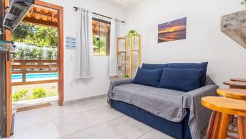 Club Apartment | Living area | Flat-screen TV