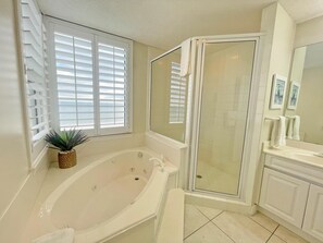 Bathroom - Beach Colony East 3B (Pensacola)