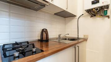 Kühlschrank, Mikrowelle