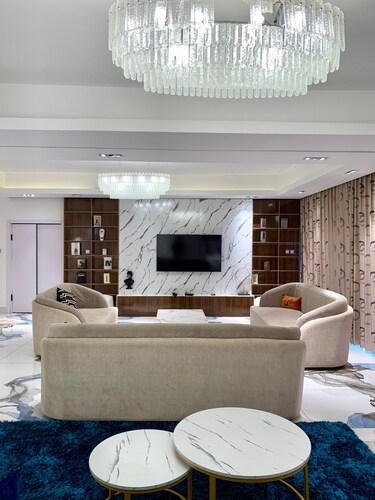 Sujimoto Residences 