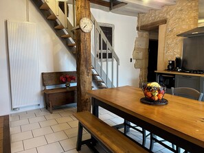 Dining - Gîte de La Tourate en Périgord (Tocane-Saint-Apre)