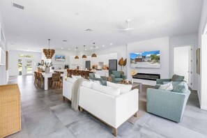 TV, fireplace, offices