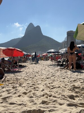 Beach - 3-bedroom apartment in terrific Rio de Janeiro LEBLON 200 mts from the beach-Ac (Rio de Janeiro)