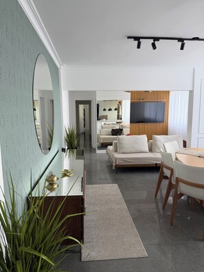 Interior - 3-bedroom apartment in terrific Rio de Janeiro LEBLON 200 mts from the beach-Ac (Rio de Janeiro)