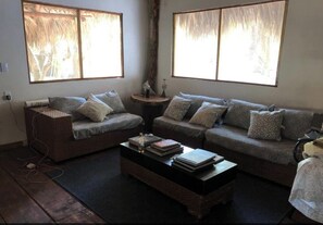 Living area - Bokané: ecotourism center between mangroves, estuary and the sea on San Marcos Island (Boca del Cielo)