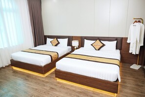 Family Double Room | Desk, blackout drapes, free WiFi, bed sheets - Hotel Lâm Anh 35 (Phu Tho)