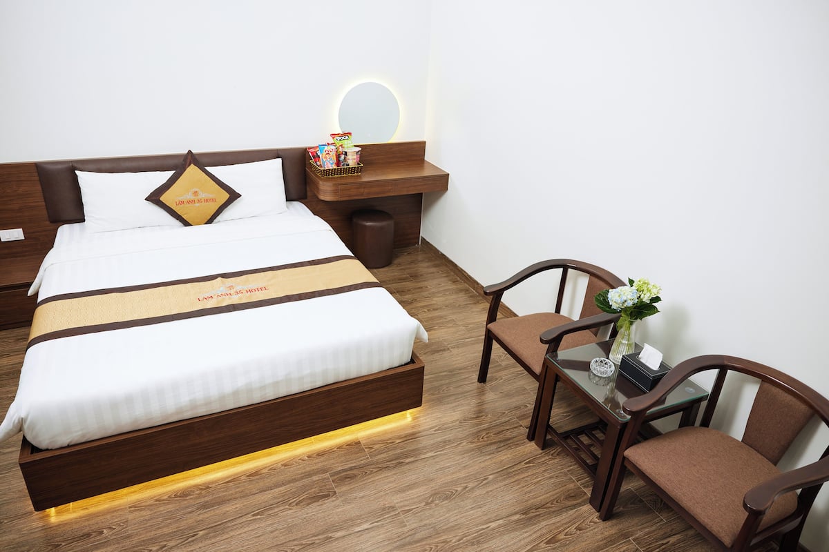 Doppia Basic | Una scrivania, Wi-Fi gratuito