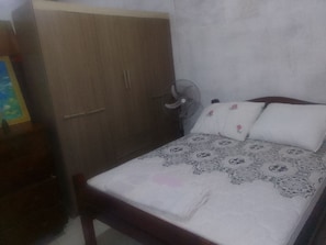 2 dormitorios y Internet