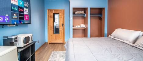 1 bedroom, iron/ironing board, WiFi