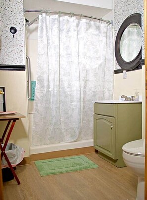 Hair dryer, towels