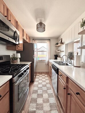 Private kitchen - Victorian Charm • Heart of Cape May • Rooftop Deck (Cape May)