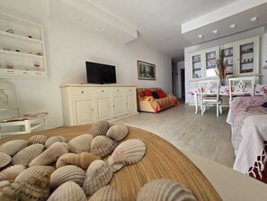 Smart TV - Corner of paradise 200 m from the sea, breathtaking views and unspoiled nature (Scala di Furno)