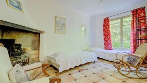2 Schlafzimmer, Bügeleisen/Bügelbrett, WLAN, Bettwäsche