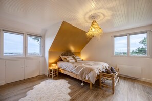 4 chambres, fer et planche à repasser, Wi-Fi, draps fournis