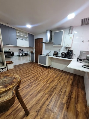 Private kitchen - Carnival in Rio, 30 minutes from Copacabana, right in front of the beach. (Rio de Janeiro)