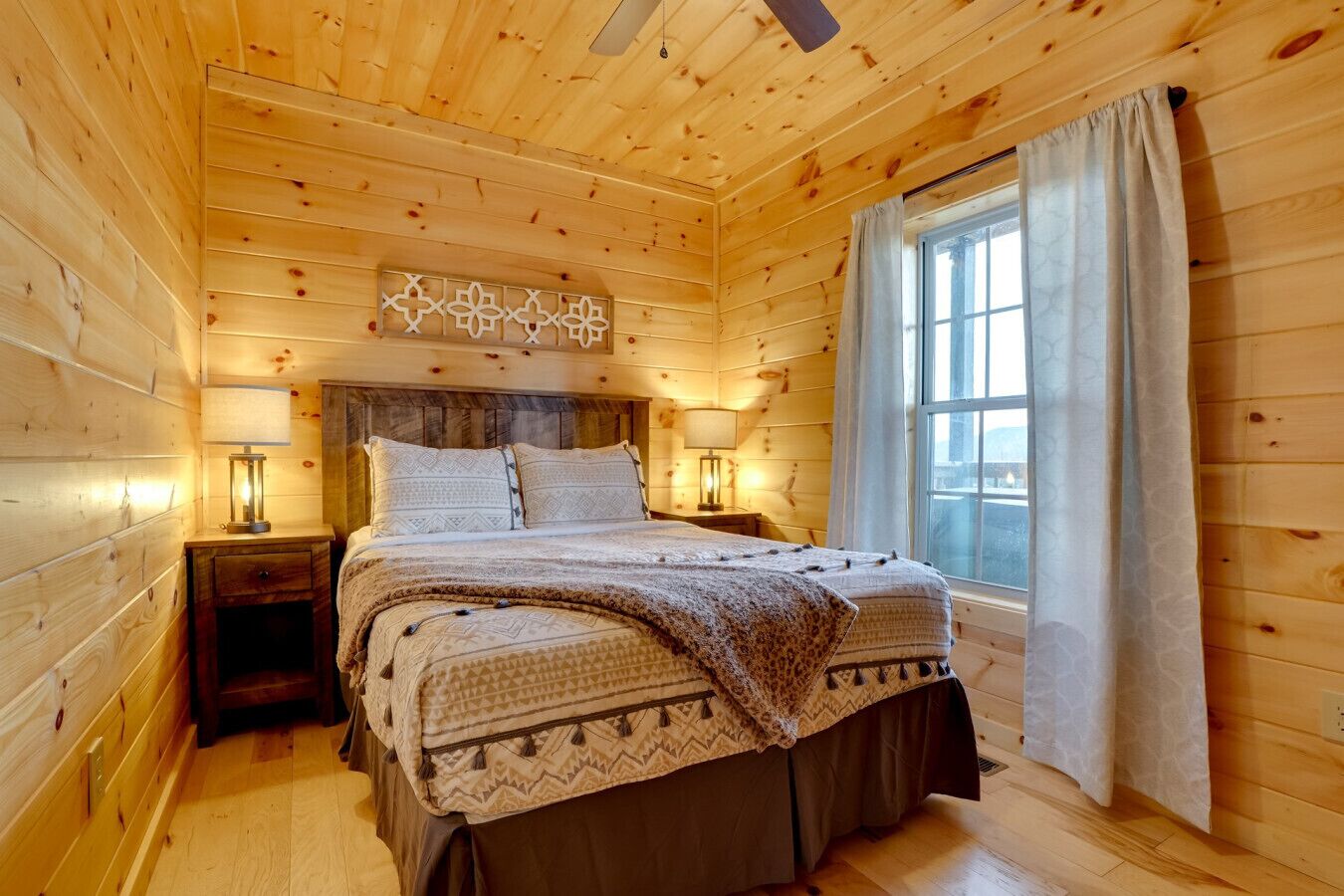 3 bedrooms, desk, iron/ironing board, WiFi