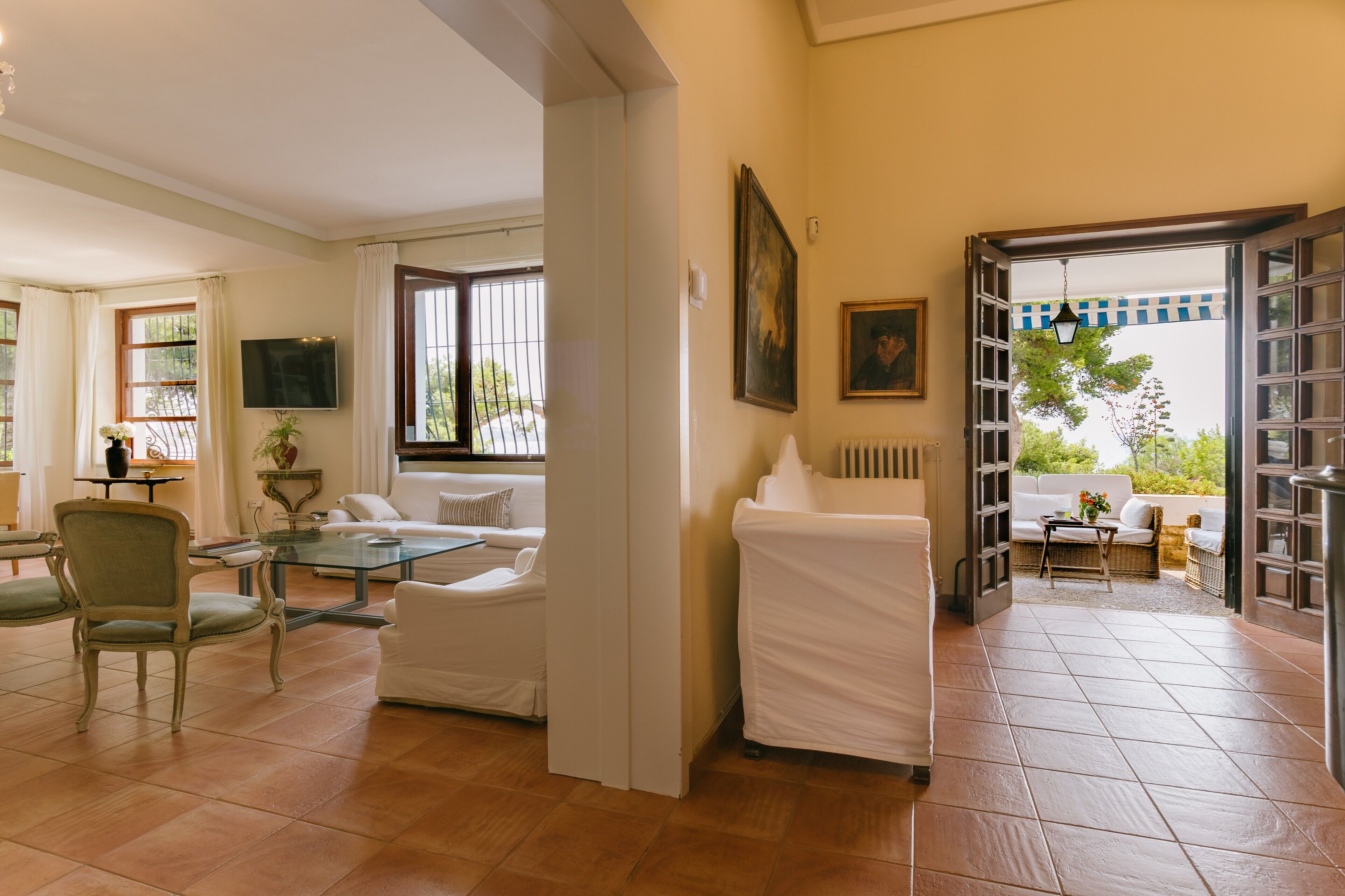 Seafront Chalet With Pool, Outdoor Kitchen, Spacious Garden And Stunning Views - Alicante