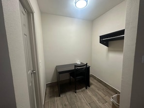 Habitació estàndard, 2 llits dobles, no fumadors | Wifi gratuïta