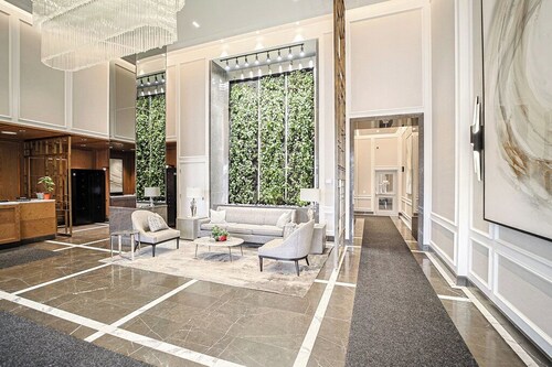 Modern Toronto Condo (Easy Downtown Access)