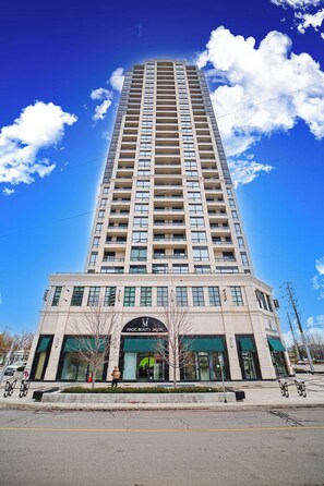 Exterior - Modern Toronto Condo (Easy Downtown Access) (Markham)