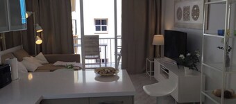 Seaside Bliss 2 Bedroom Condo in Fuengirola