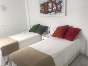 2 bedrooms, iron/ironing board, free WiFi, bed sheets - Seaside Bliss 2 Bedroom Condo in Fuengirola (Fuengirola)