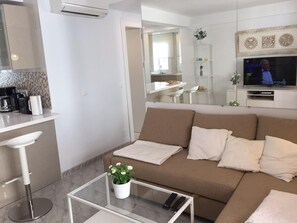 Unclassified image, 3 of 18, button - Seaside 2 Bedroom Condo Fuengirola Spain (Fuengirola)