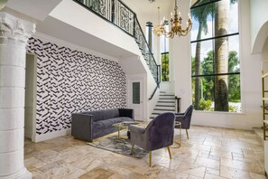 Interior - Mansion 7k SF Cinema/GameRoom/Pool (Plantation)