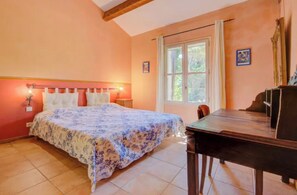 3 Schlafzimmer, Bügeleisen/Bügelbrett, WLAN, Bettwäsche